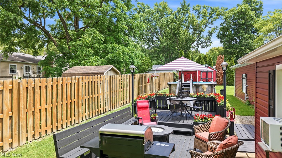 16728 Parkview Avenue Lake Milton OH 44429