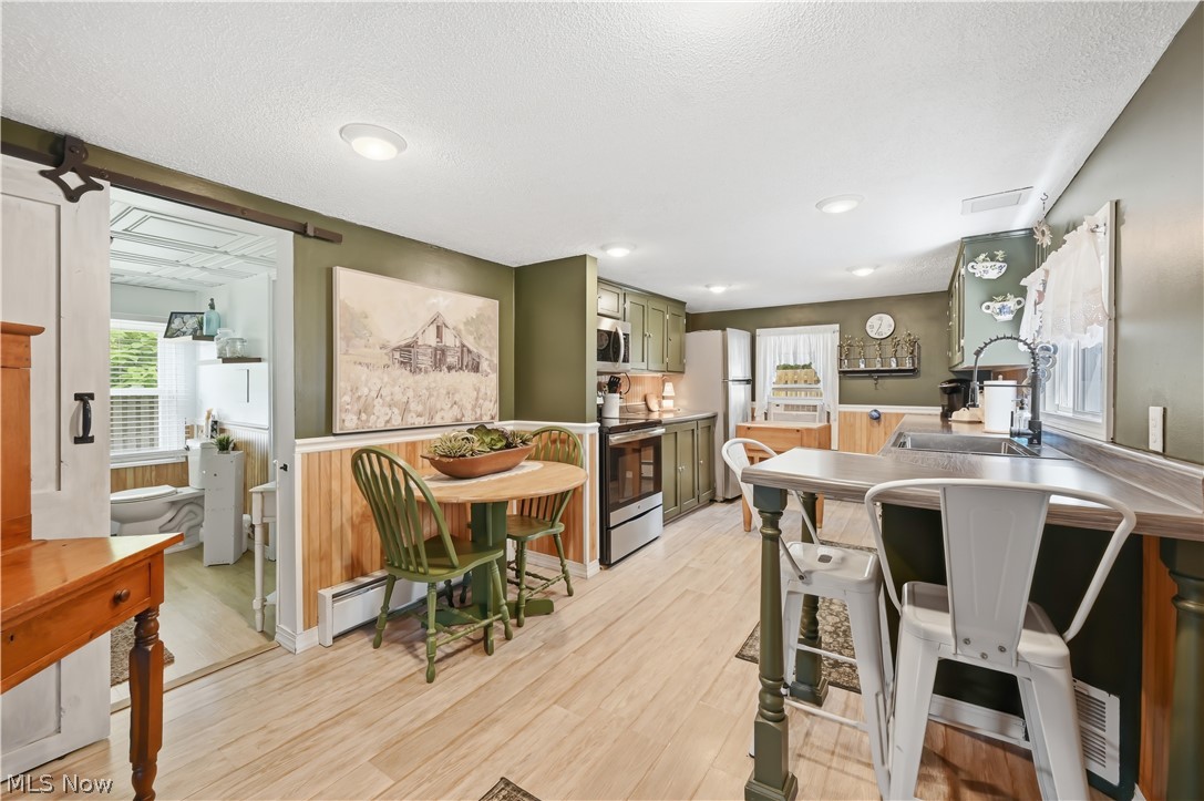 16728 Parkview Avenue Lake Milton OH 44429