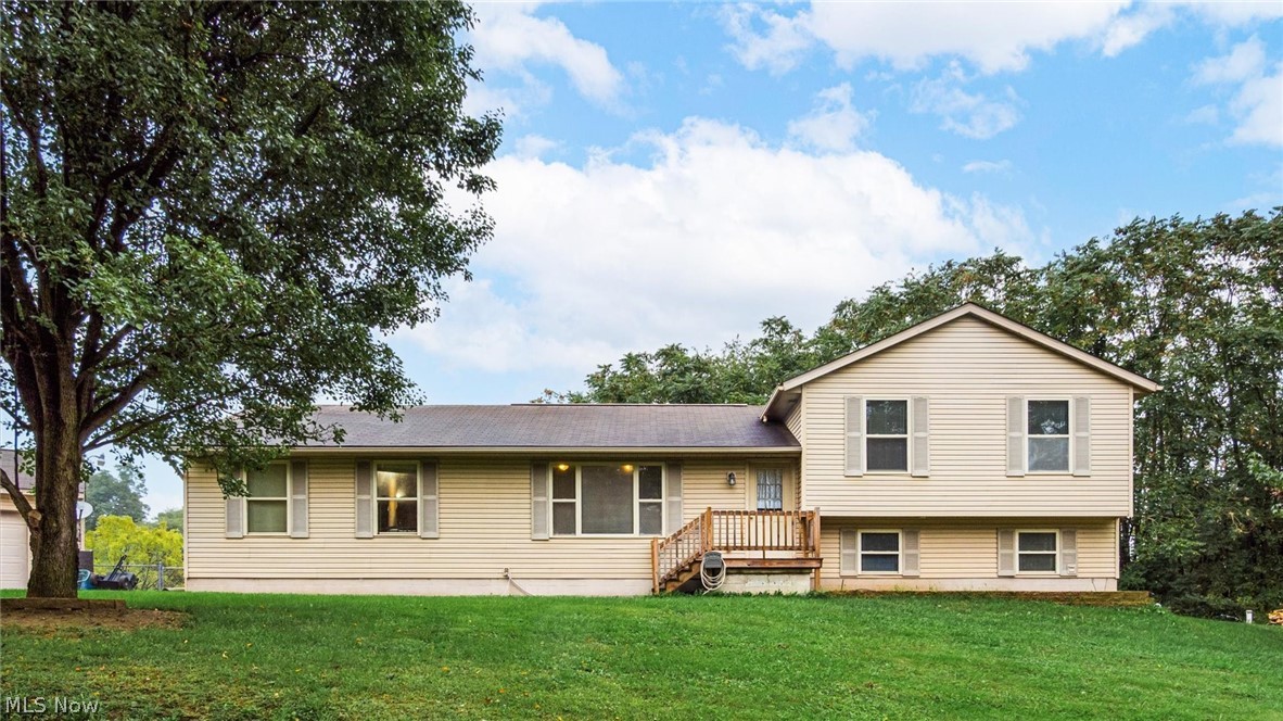 5775 School House Road Frazeysburg OH 43822