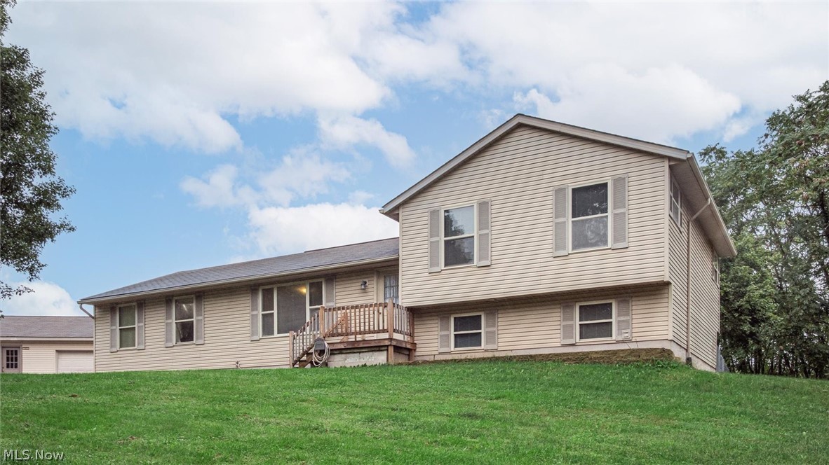 5775 School House Road Frazeysburg OH 43822
