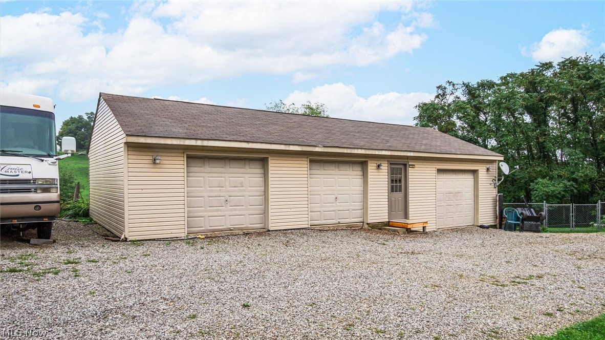 5775 School House Road Frazeysburg OH 43822
