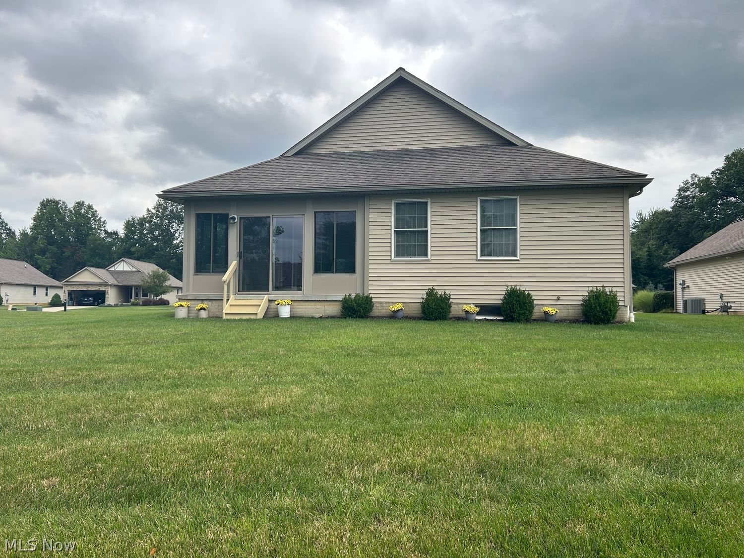 1143 Fox Run Grafton OH 44044