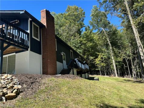 5 Latonka Trail Malvern OH 44644