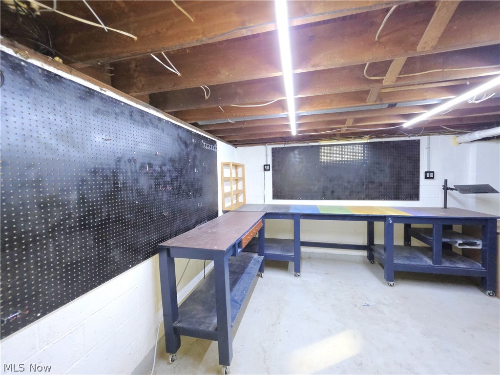 3898 State Route 14 Rootstown OH 44272