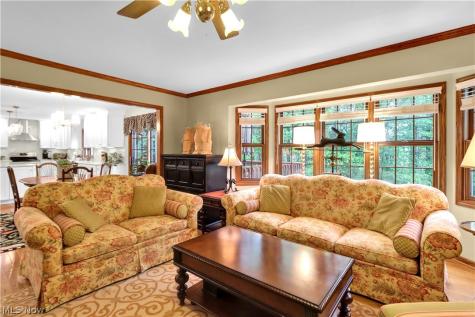 8015 Hansom Place Mentor OH 44060