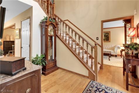 8015 Hansom Place Mentor OH 44060