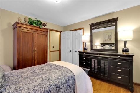 8015 Hansom Place Mentor OH 44060
