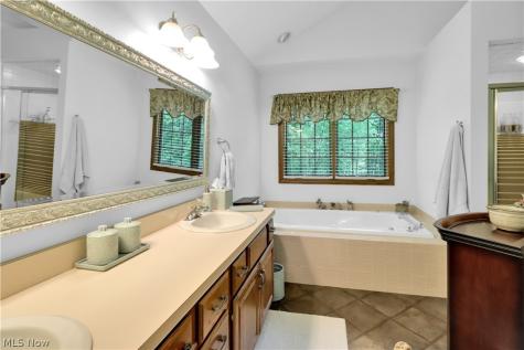 8015 Hansom Place Mentor OH 44060