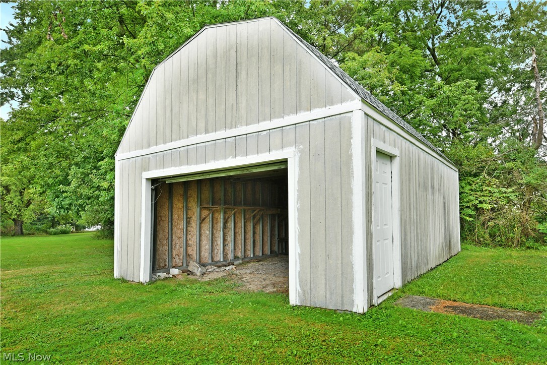4625 Middle Drive Youngstown OH 44505