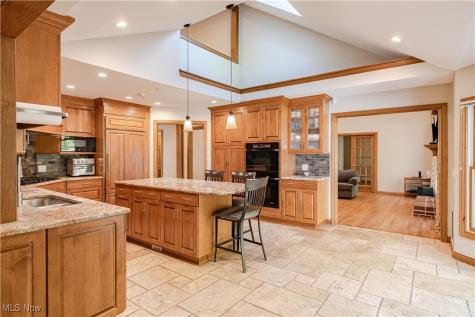 3283 Truxton Place Avon OH 44011