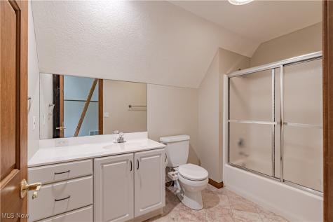 3283 Truxton Place Avon OH 44011