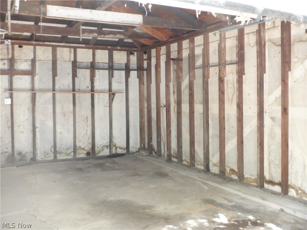 1565 E 172nd Street Cleveland OH 44110