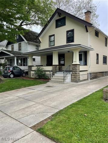 2224 W 101 Street Street Cleveland OH 44102