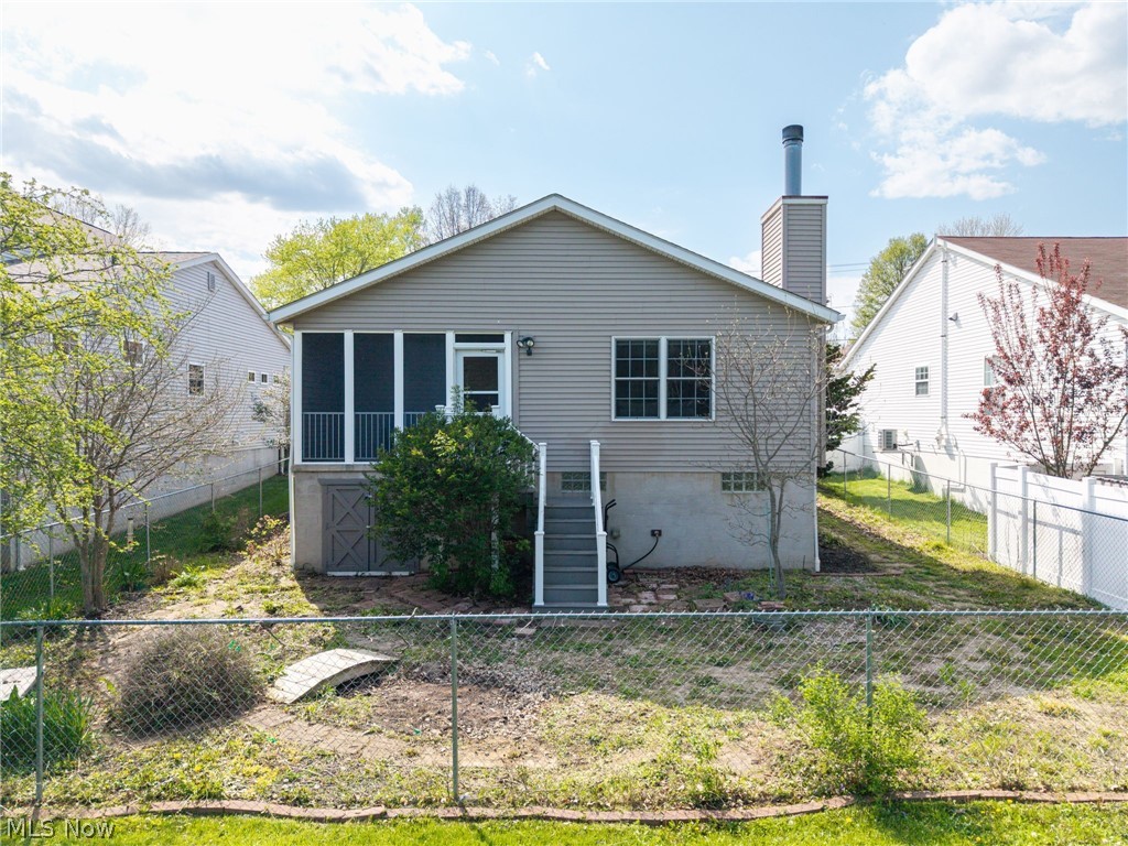 249 Waverly Avenue Wadsworth OH 44281