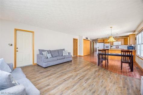 249 Waverly Avenue Wadsworth OH 44281