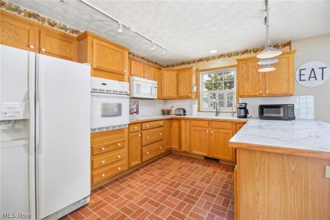 249 Waverly Avenue Wadsworth OH 44281