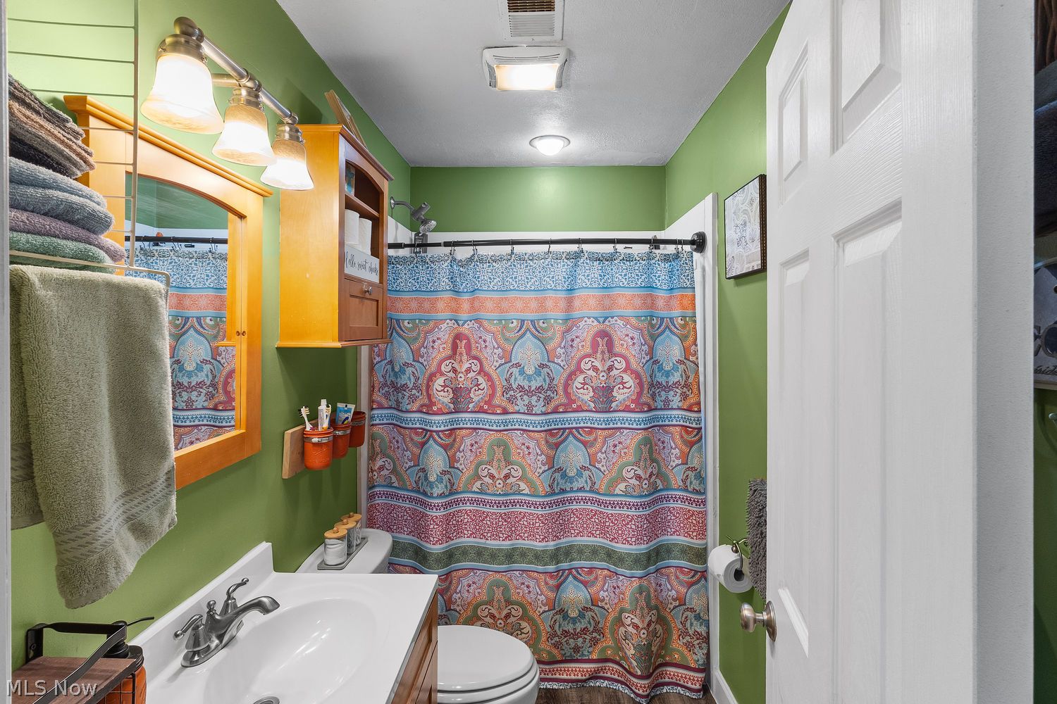 1804 Green Road Madison OH 44057