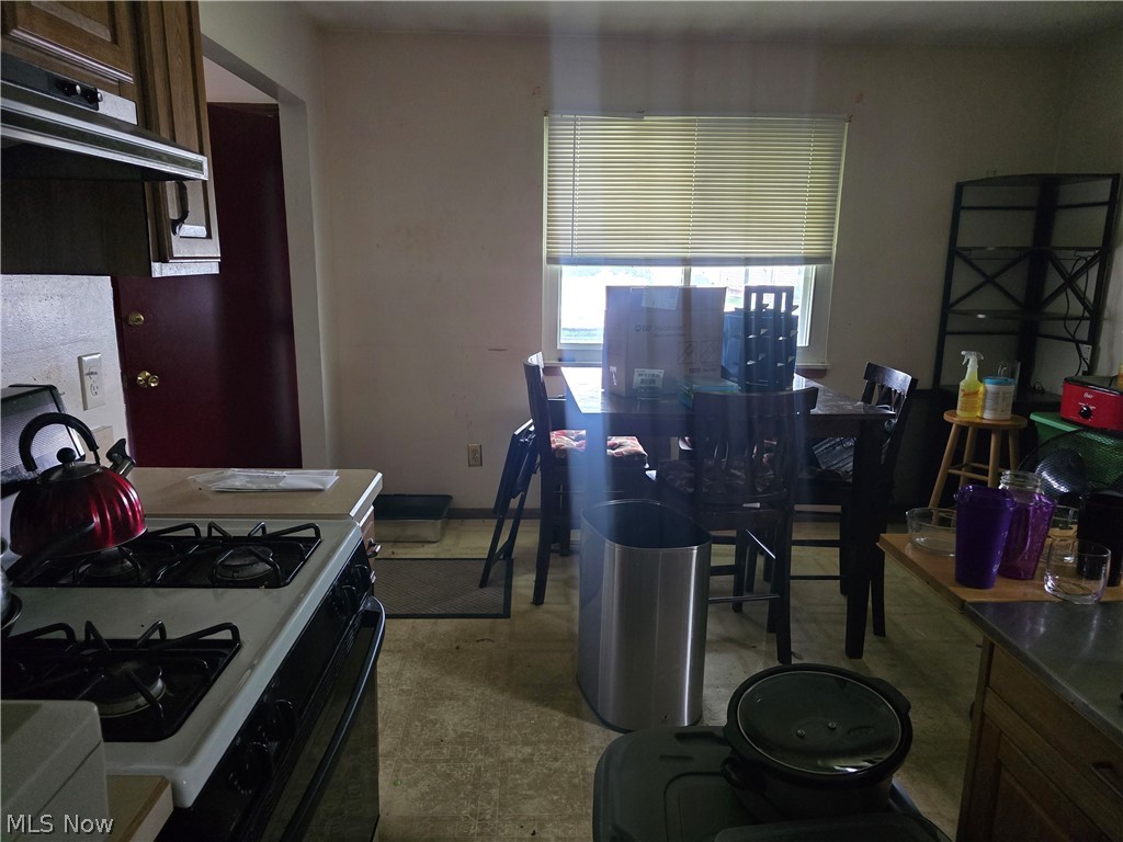 3843 Bosworth Road Cleveland OH 44111