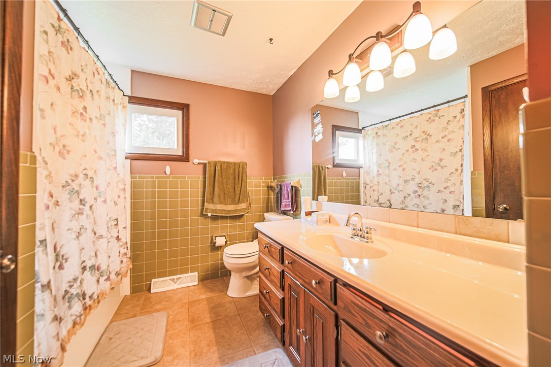 14104 Nussbaum Road Dalton OH 44618