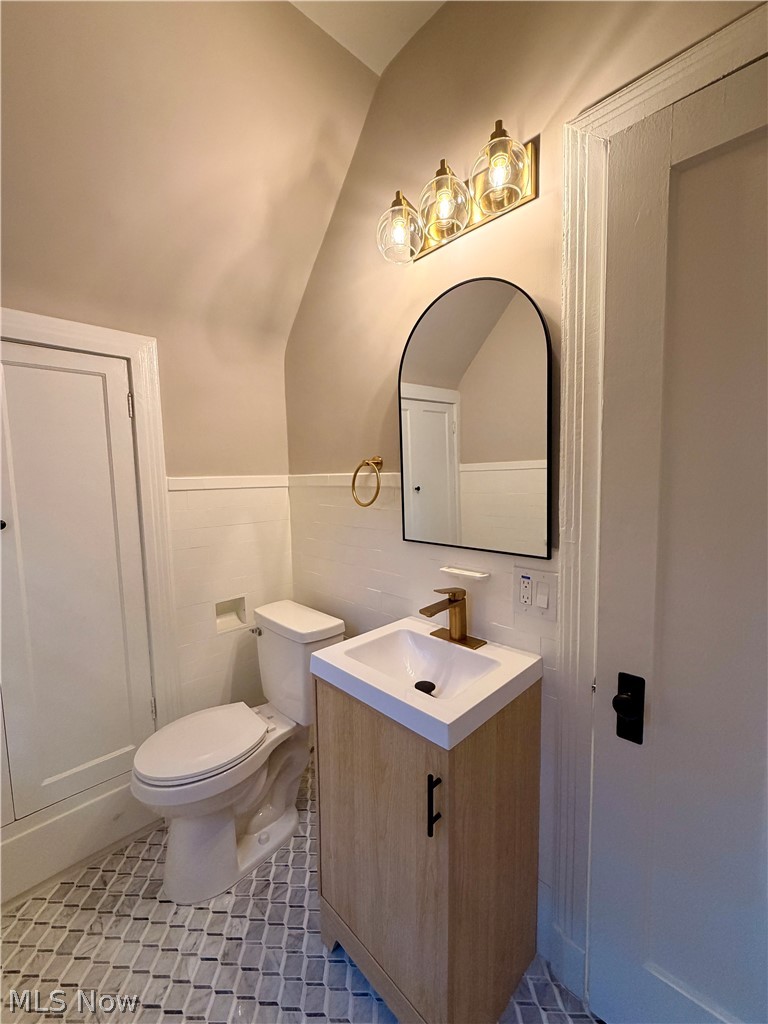 3361 Avalon Road Shaker Heights OH 44120