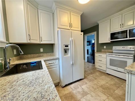 1163 Oxford Road Cleveland Heights OH 44121
