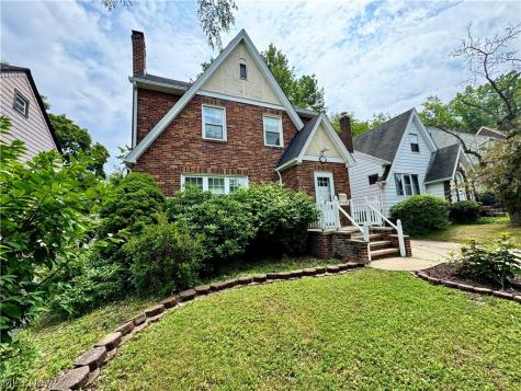 1163 Oxford Road Cleveland Heights OH 44121