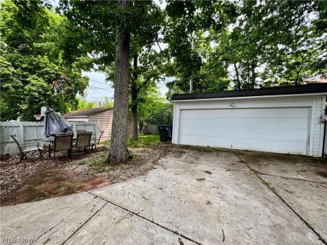1163 Oxford Road Cleveland Heights OH 44121