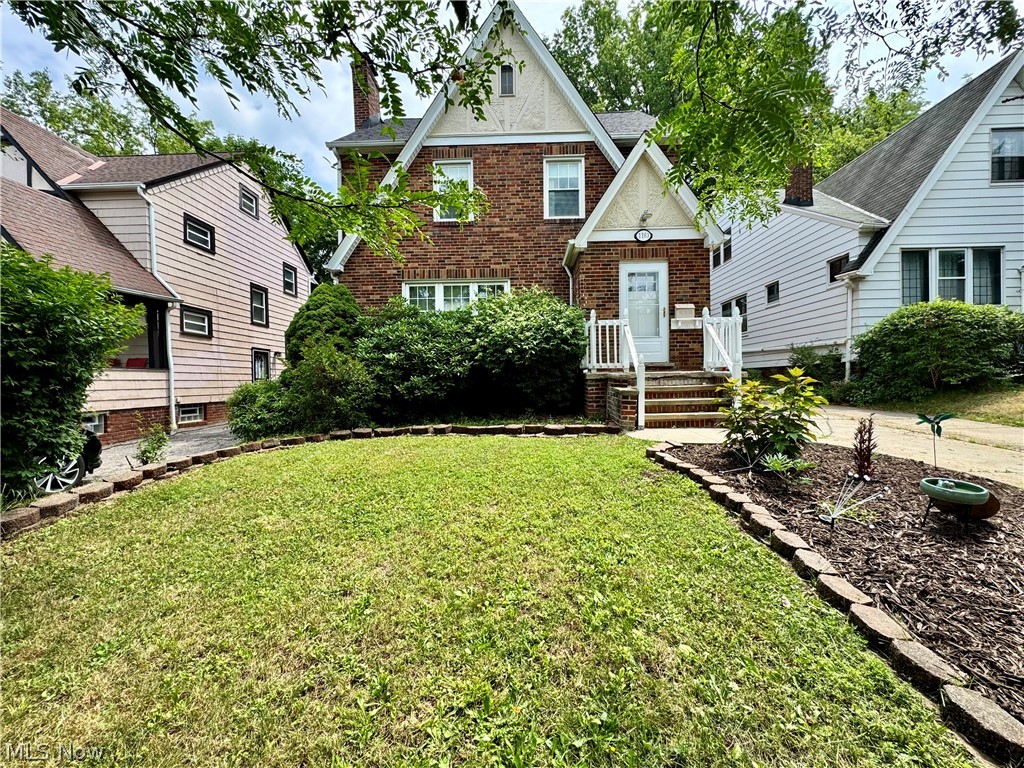 1163 Oxford Road Cleveland Heights OH 44121