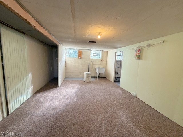 3503 South Avenue SE New Philadelphia OH 44663