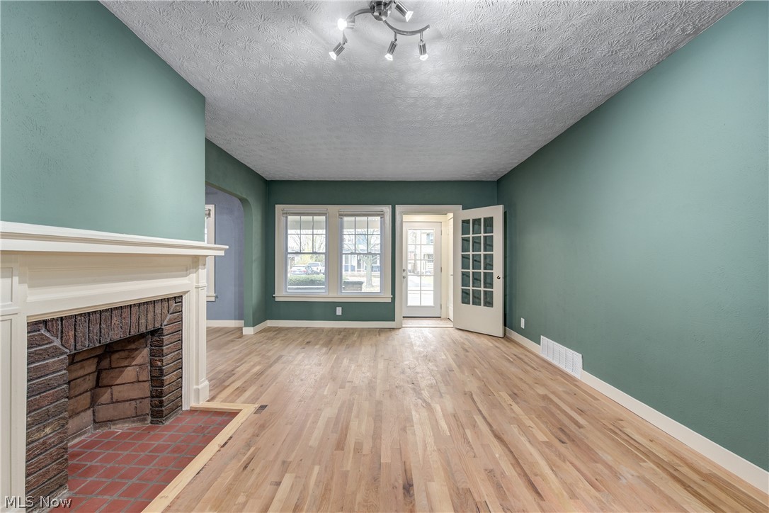 2127 Marlindale Road Cleveland Heights OH 44118