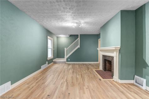 2127 Marlindale Road Cleveland Heights OH 44118