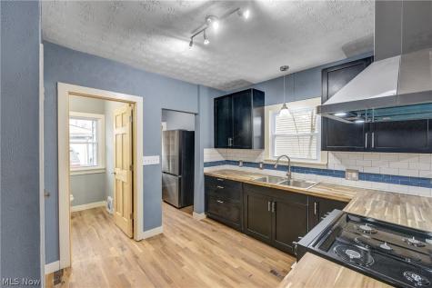 2127 Marlindale Road Cleveland Heights OH 44118
