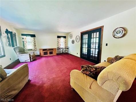 1572 Wall Road Wadsworth OH 44281