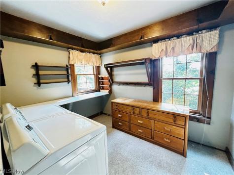 1572 Wall Road Wadsworth OH 44281