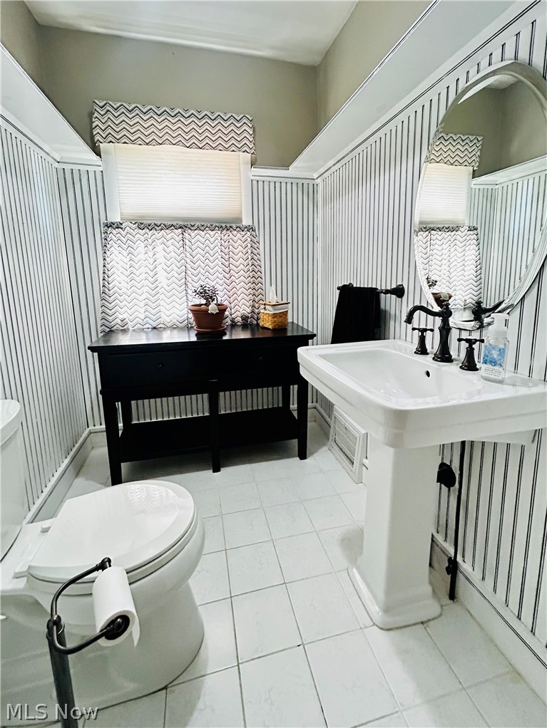 1572 Wall Road Wadsworth OH 44281