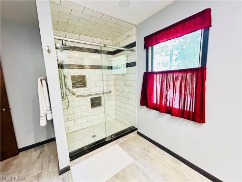 1572 Wall Road Wadsworth OH 44281