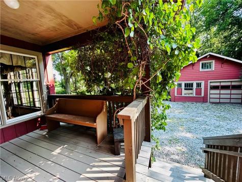1572 Wall Road Wadsworth OH 44281