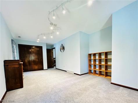 1572 Wall Road Wadsworth OH 44281