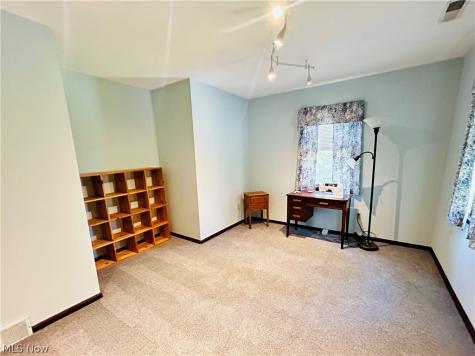 1572 Wall Road Wadsworth OH 44281