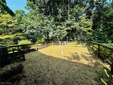 1572 Wall Road Wadsworth OH 44281