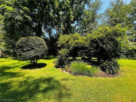 1572 Wall Road Wadsworth OH 44281
