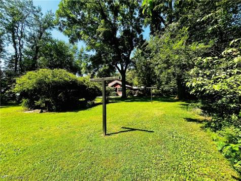 1572 Wall Road Wadsworth OH 44281
