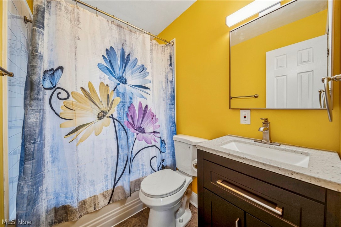 726 Lyndon Avenue Ashtabula OH 44004