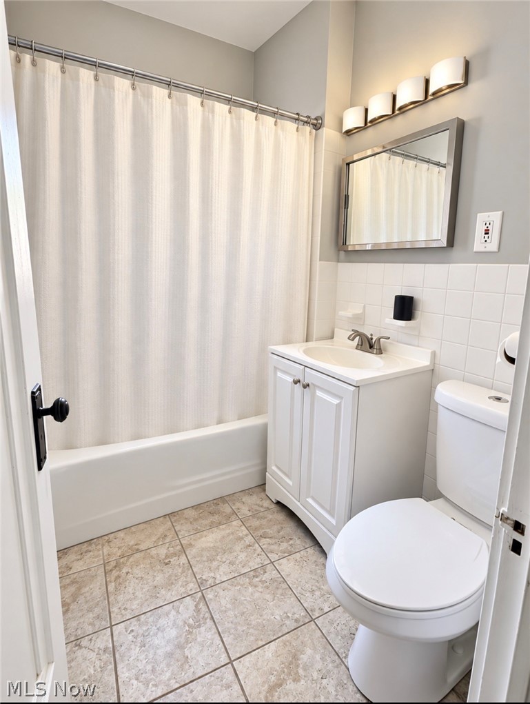 871 Lecona Road Cleveland Heights OH 44121