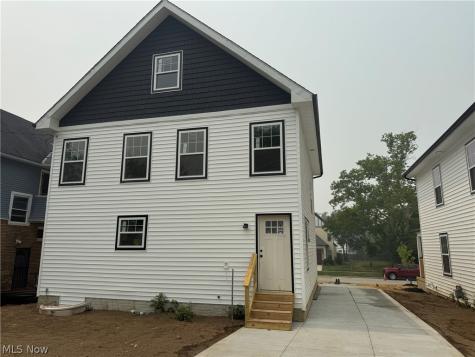 3607 Hildana Road Shaker Heights OH 44120