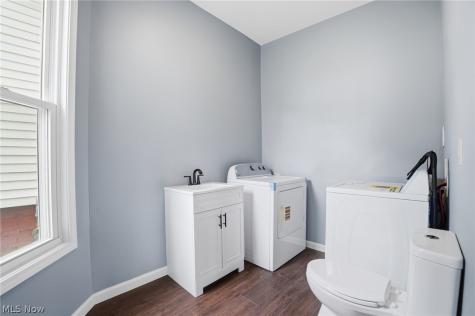766 E Summit Alliance OH 44601