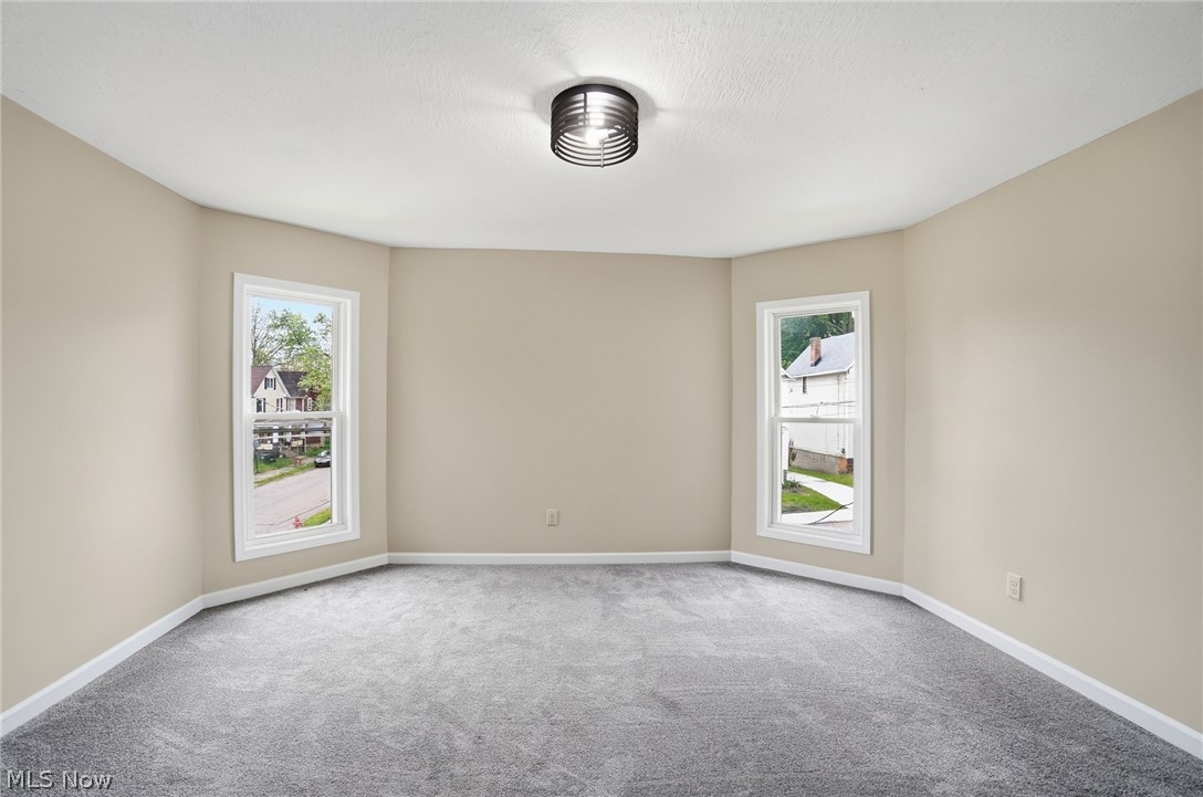 766 E Summit Alliance OH 44601
