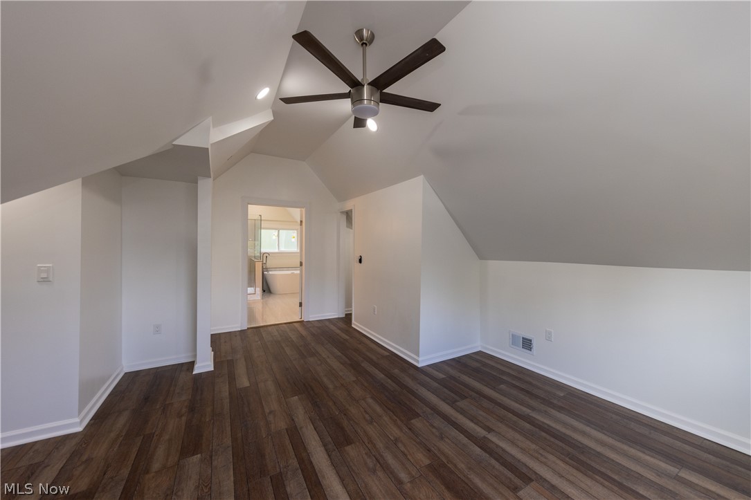 1672 Robinwood Avenue Lakewood OH 44107