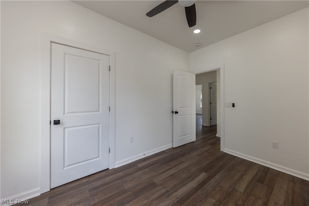 1672 Robinwood Avenue Lakewood OH 44107