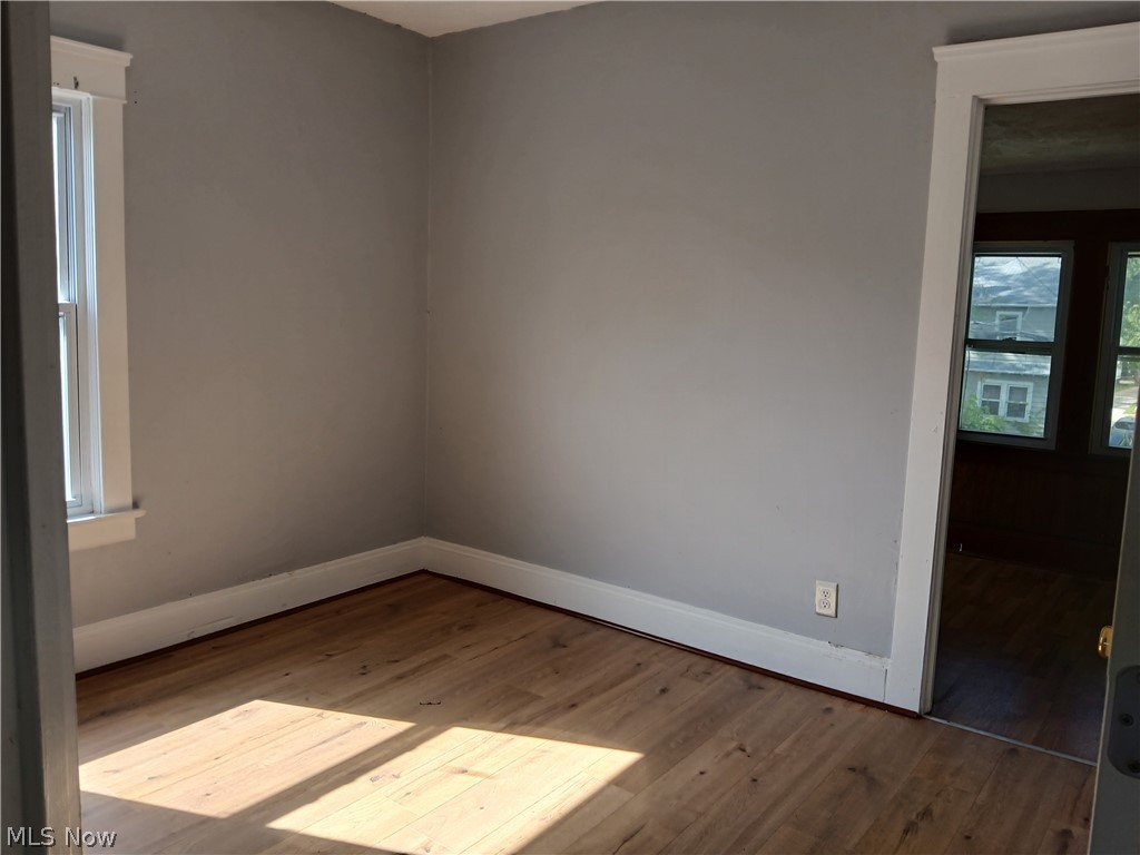 15409 Parkgrove Avenue Cleveland OH 44110